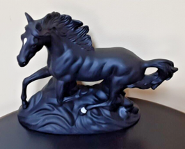 Vintage Black Running Hors Made in USA Ceramic/porcelain figurine by Meico Inc. - £19.73 GBP