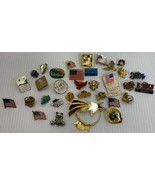 Vintage Lot Of Various Pins American Flags Avon Birds Frog Cheerleading ... - £15.10 GBP