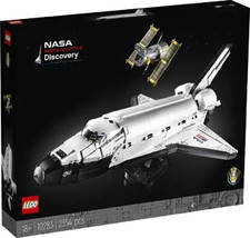 Lego NASA Space Shuttle Discovery (10283) 2354 Pcs NEW (Damaged Box) - £154.79 GBP