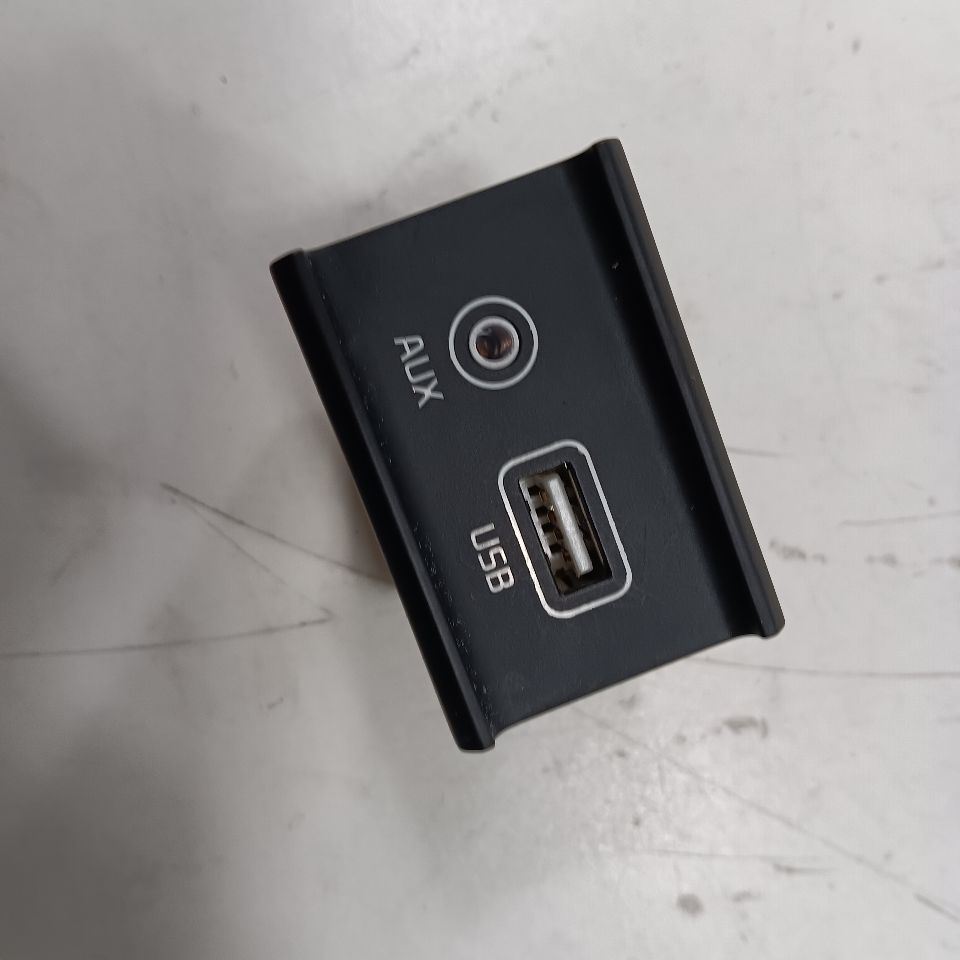 Kia Optima AUX USB Plug In Hub Port  2020 2019 2018 2017 - $66.94