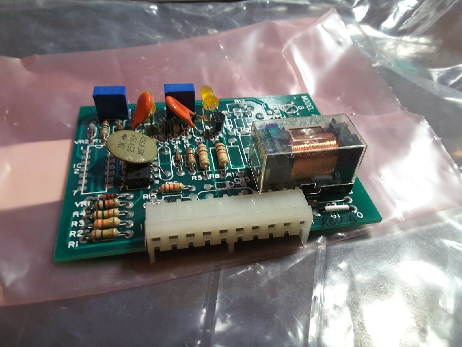CERBERUS PYROTRONICS  MODEL AS-2 580-180995 RELAY CIRCUIT BOARD NEW NOS $79 - $73.87