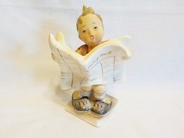 Vintage Lefton China Boy Figurine LATEST NEWS  Boy Reading Newspaper  K3577 - £9.95 GBP