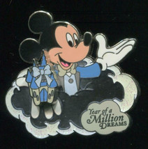 Disney Mickey Mouse Year of a Million Dreams Castle Limited Edition 2500... - £12.02 GBP