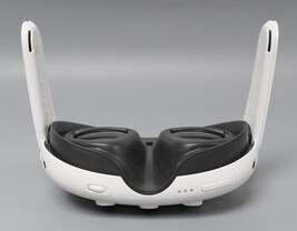 Meta Quest 3 128GB VR Headset ONLY - White image 6
