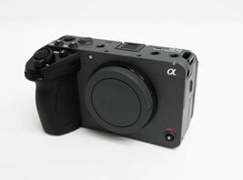 Sony FX30 26.1MP 4K Cinema Digital Camera (Body Only) - Gray image 2