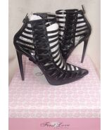 First Love By Penny Loves Kenny whisper black cage sandals Size 6 new - $1,232.67 MXN