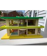 HOLIDAY INN - FAMILIAR PLACES PLAYSET FROM PLAYSKOOL - EARLY 70'S  - $35.99