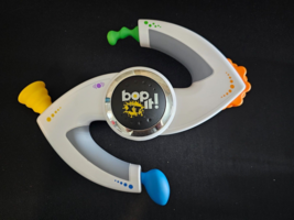 Hasbro Bop It XT Extreme Hand Held Electronic Game White Clean-Tested-Works! - £6.94 GBP