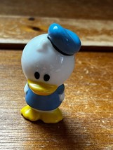 Small Disney Cute Baby Donald Duck Porcelain Figurine – 2 inches high x 1 x 1 an - £7.58 GBP