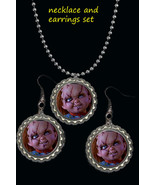 Chucky scary Halloween earring and necklace set great gift a must have - $158.86 MXN