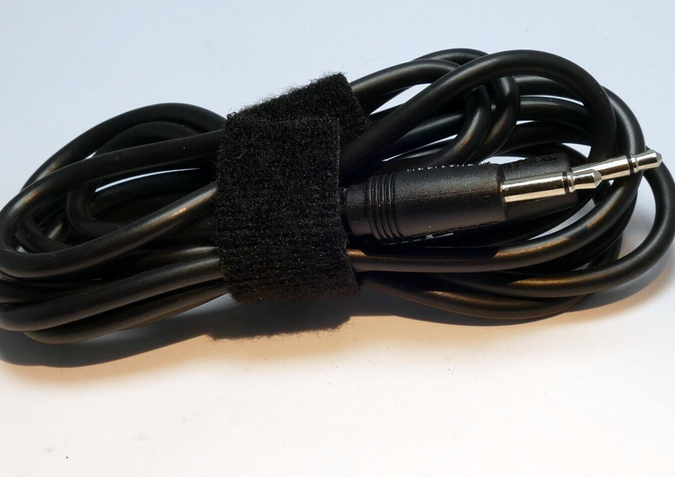 MONO Male to Male 3.5mm to 3.5mm Audio Cable 3 feet long extension - $8.78