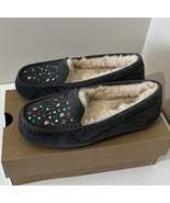 New UGG Ansley Stud Women Fashion Moccasin Slippers Size 5 CHRC - £59.56 GBP