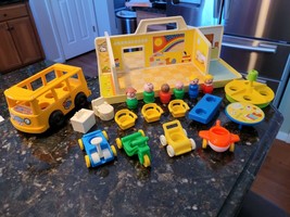 VINTAGE FISHER PRICE LITTLE PEOPLE NURSERY SCHOOL BUS # 929 INCOMPLETE w... - £88.85 GBP