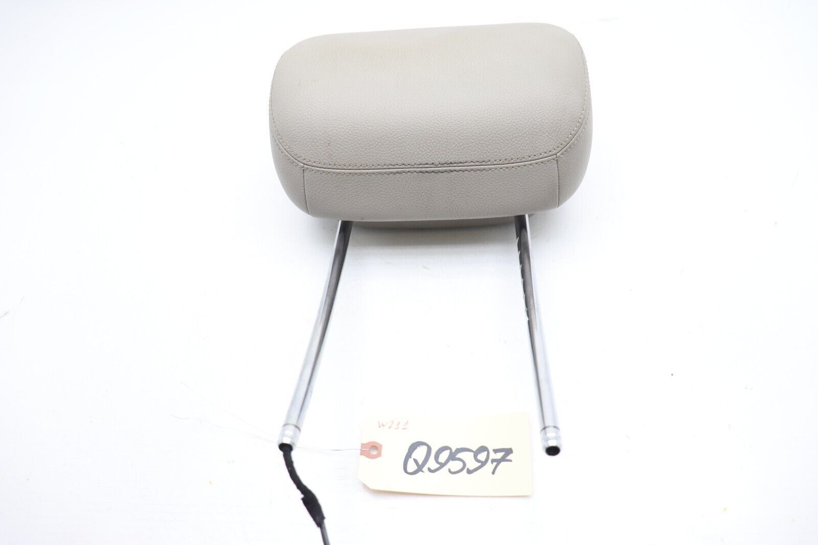 07-09 MERCEDES-BENZ W211 E320 E350 FRONT LEFT/RIGHT SEAT HEADREST Q9597 - $111.76