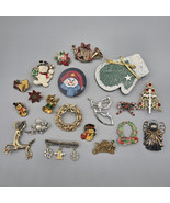 Christmas Brooch Pin Lot 20 Piece Holiday Snowman Wreath Angel Tree Mitten - $54.24 CAD
