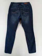 L.E.I. Selena Curvy Skinny Women&#39;s Blue Distressed Denim Jeans Low-Rise Size 3 - £8.95 GBP