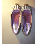 American Eagle Size 6 Flats Shoes Silver With Ruffles - $13.70 CAD