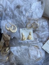 5 Pairs Of earrings Vintage USA Made Gold Tone All Hi Quality - $24.75
