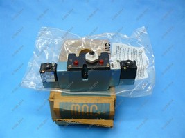 Mac 125A-V2F2-PM-111DA Double Solenoid 5/2 Valve 120 VAC New - £79.92 GBP