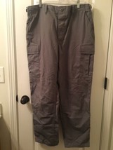 Combat Cloth Men&#39;s Gray Cargo Pants Pockets Zip &amp; Button Size L - $51.48