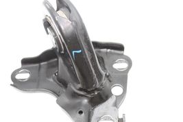 08-14 MINI COOPER CLUBMAN REAR LEFT DRIVER SIDE TRAILING ARM BRACKET Q7737 image 10