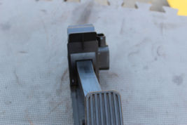 2001-2006 w215 MERCEDES CL500 GAS ACCELERATOR PEDAL V453 image 4