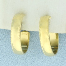 Beaded Edge Hoop Earrings in 14k Yellow Gold - £237.67 GBP