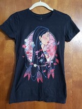 Women&#39;s Disney Pocahontas Black Tee Size Small Fitted Dreamcatcher Graphic Tee - £6.33 GBP