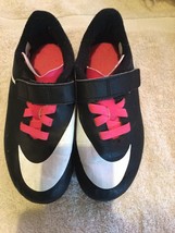 Nike shoes Size 10C soccer baseball softball cleats black white pink athletic  - £20.02 GBP