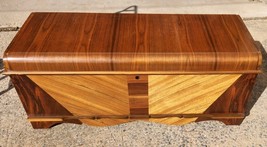 VTG Cavalier Corp Cedar Hope Blanket Chest Waterfall Style Mid Century - $3,683.13 MXN