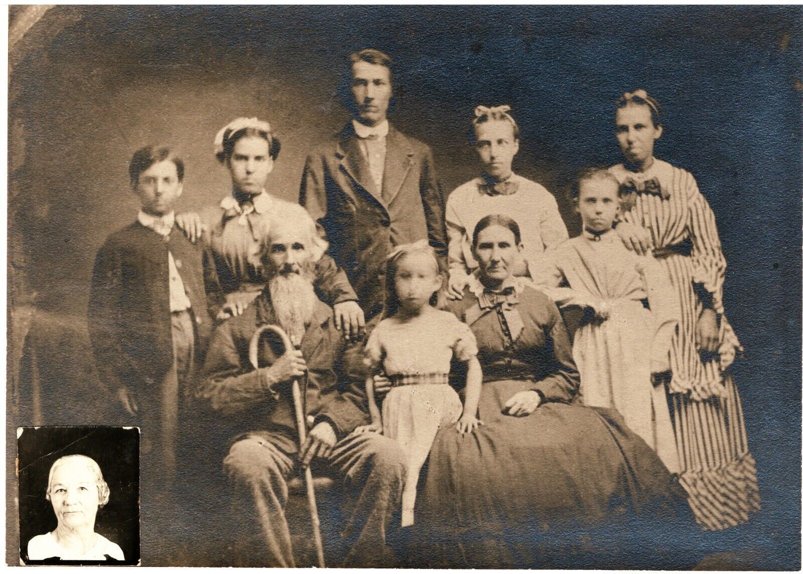 Primary image for 1800s Photo of Family of 9 with 5 Children + small face shot from a later date