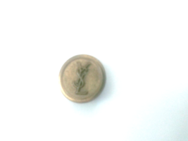 Yves Saint Laurent Button Single 20 mm - $14.85