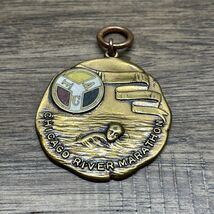 Vintage Gold Tone Enamel Chicage River Marathon Medallion Pendant KG JD - $19.79
