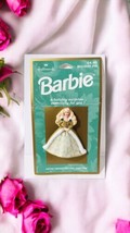 Barbie  Hallmark Holiday Pin Brooch 1996 Vintage Mattel Collectible Christmas - £10.35 GBP