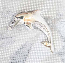 Elegant Crystal Rhinestone Silver-tone Dolphin Brooch 1980s vintage - $12.30