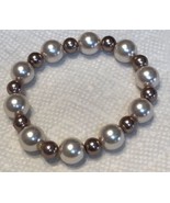 Hand Crafted Bracelet Shimmering White &amp; Beige Glass Beads Stretch #21 - $5.89