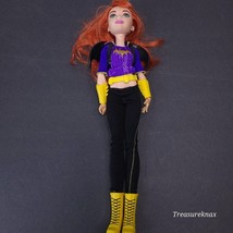 Mattel 2015 DC Super Hero Girls Batgirl 12&quot; Action Figure Doll With Bat Wings - £10.31 GBP