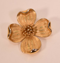 Vintage Signed Trifari Crown Gold Tone Textured Dogwood Pin Brooch - £35.61 GBP