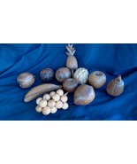 Vintage Hand Crafted Wooden Monkey Pod Fruit - 11 pieces - €16,65 EUR