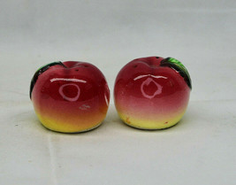 Vintage Ceramic Red Apples With Green Leaf  Salt And Pepper Shakers - £4.75 GBP