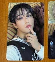 HAN STRAY KIDS Official Photocard Album &#39;KARMA&#39; Kpop - $241.30 MXN