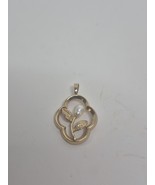14k Gold Filled With Enamel Tulip Flower Pendant - $387.00 MXN