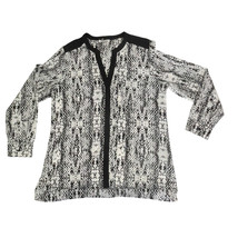 Calvin Klein Button Up Blouse Black &amp; White Snakeskin Print Size Large E... - $211.55 MXN
