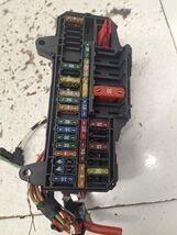 750LI     2006 Fuse Box Cabin 1388432 - $37.50