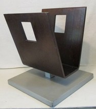 Mid-Century Modern Industrial Age Wood and Steel Magazine Rack - $7,482.87 MXN