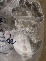Garden Cookie Cutter Set - 2 Pieces - Bird and flower- Ann Clark new in package - $5.53