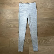 Athleta Women&#39;s Gray Jacquard High Rise Yoga Workout Chaturanga Leggings XS - $738.07 MXN