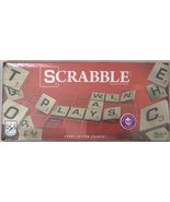 Hasbro Scrabble Game - $180.02 MXN