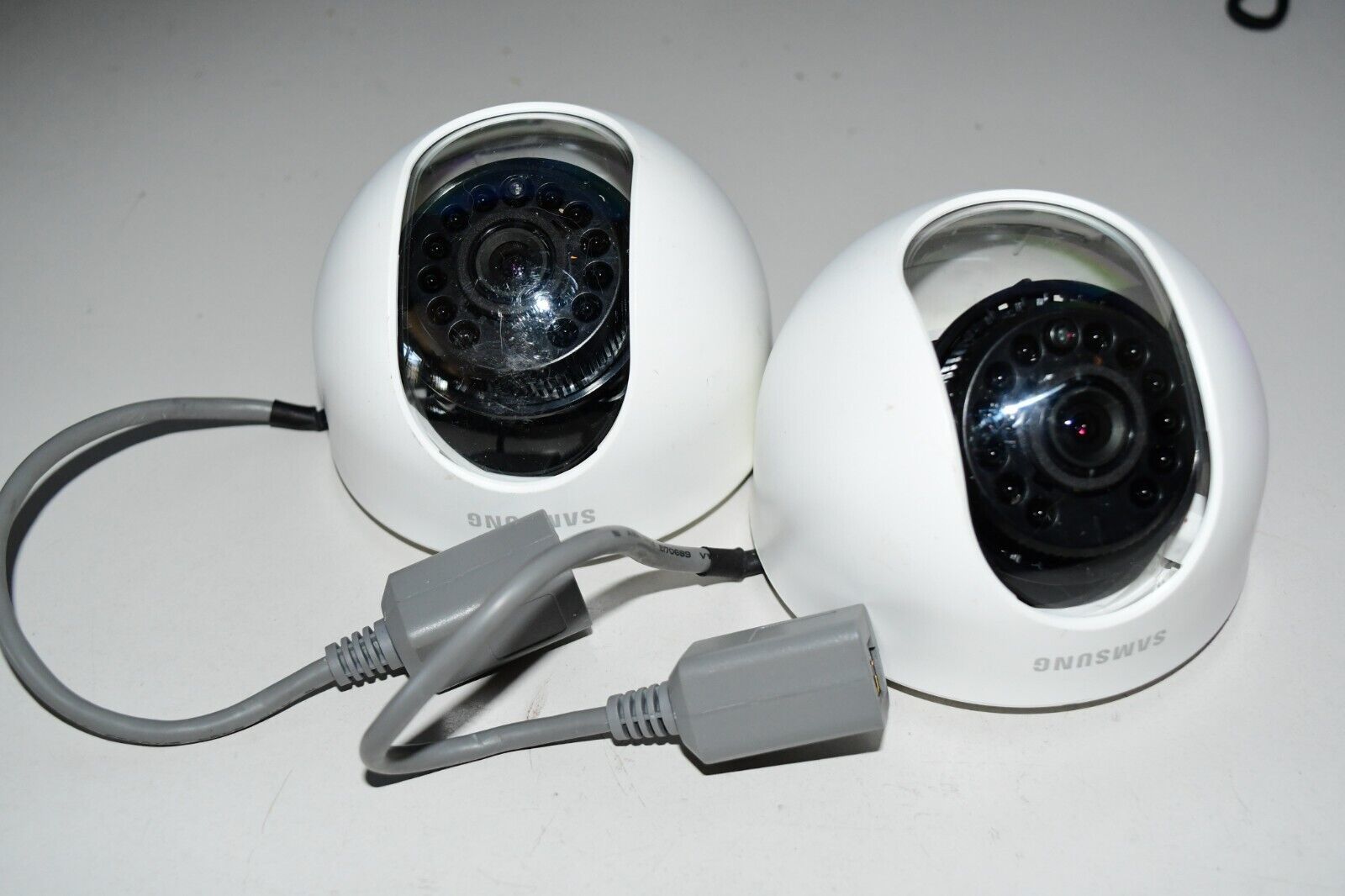 2 Samsung SED-1001R Night Vision Weatherproof Dome Camera Digital Color w5c - $43.68