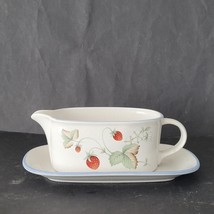 Savoir Vivre gravy boat with plate Oven to Table Dishwasher Microwave Safe - $9.65